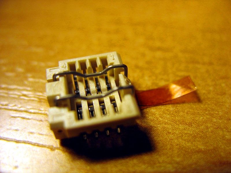 File:Soic8 socket front closed.jpg